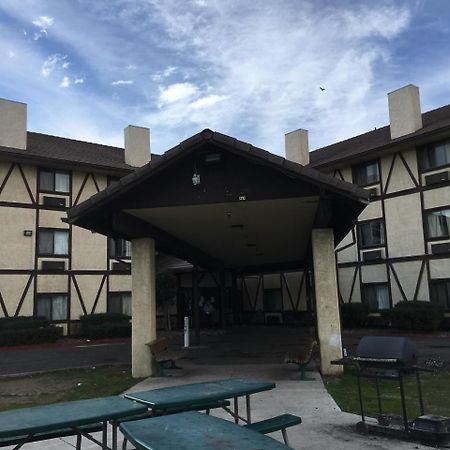 Windsor Inn Спаркс Экстерьер фото